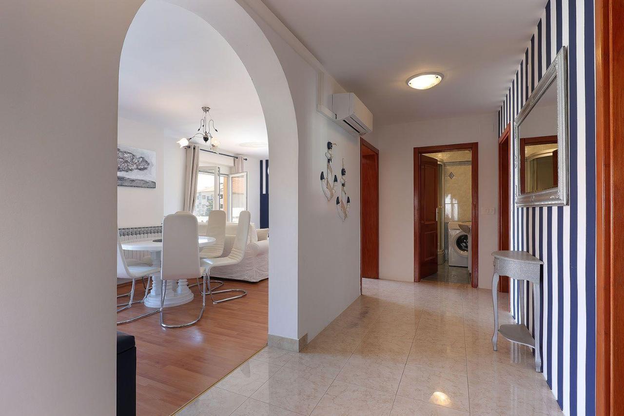 Apartamento Moro Vrbnik Exterior foto