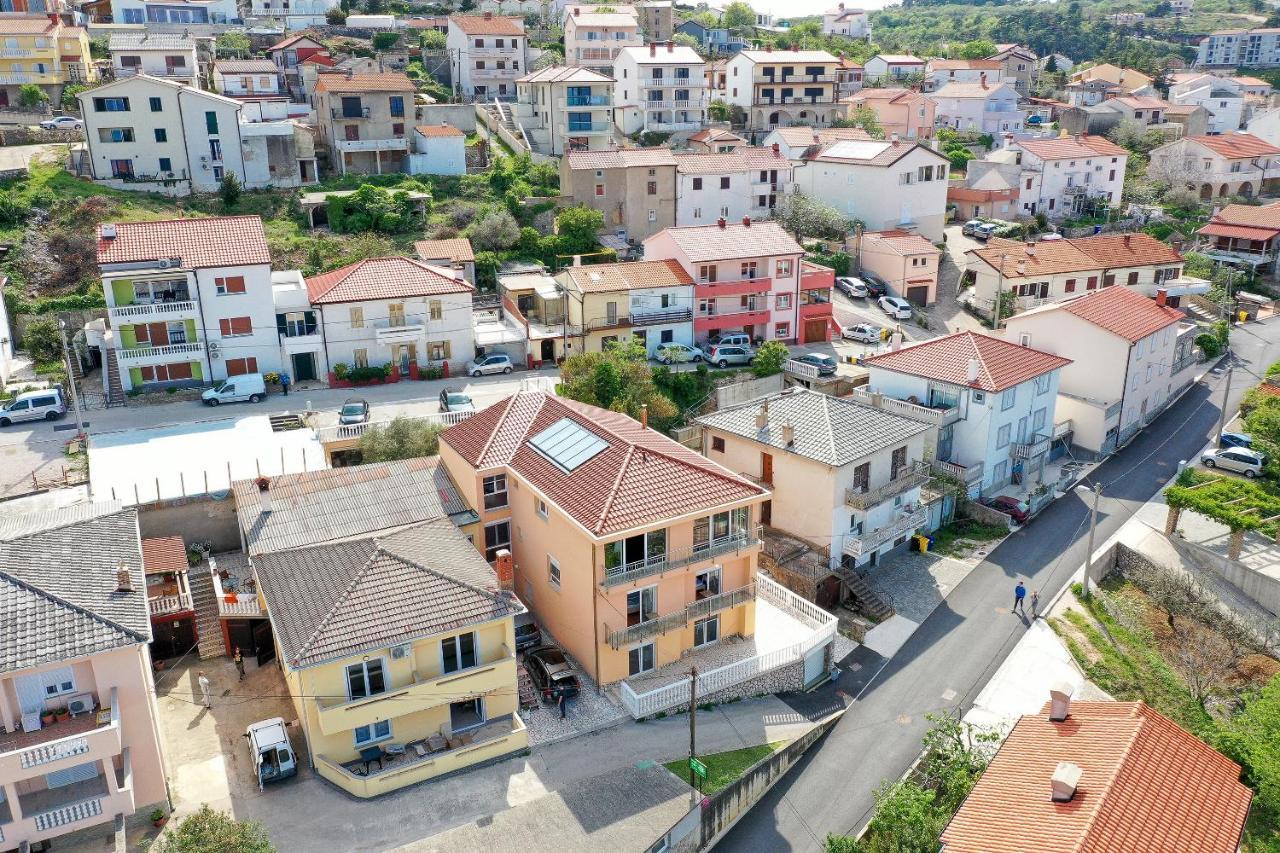Apartamento Moro Vrbnik Exterior foto