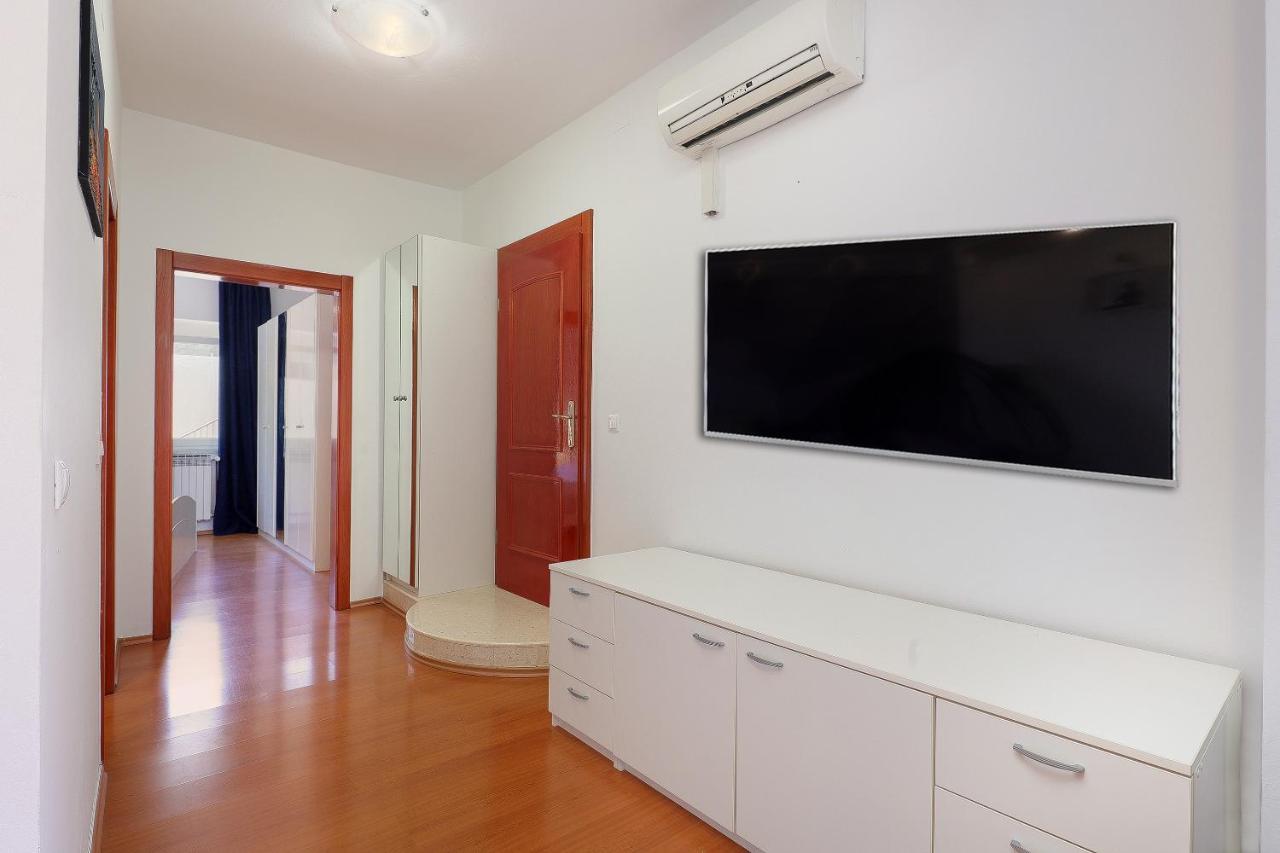 Apartamento Moro Vrbnik Exterior foto